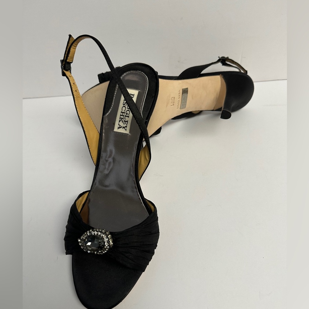 Badgley Mischka Size 8.5 Black Satin Peep Toe Heels Crystal Detail Ankle Strap - Picture 6 of 12